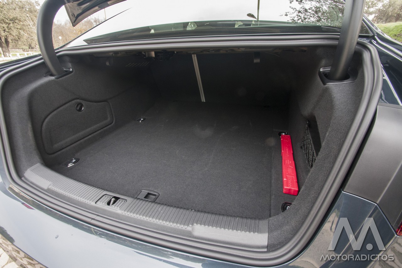 Prueba: Audi A6 2.0 TDI 190 CV Ultra S line Edition (diseño, habitáculo, mecánica) 11