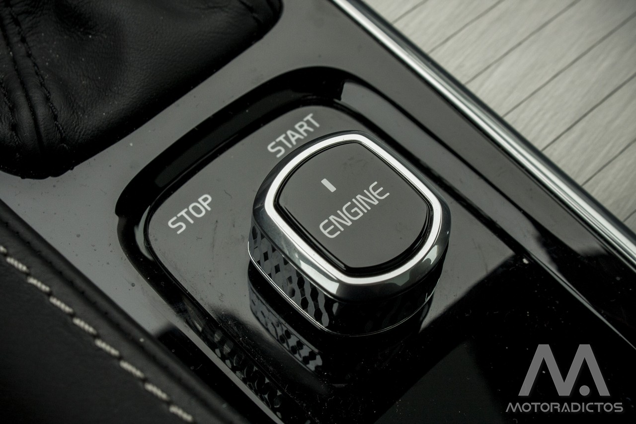 Prueba: Volvo XC90 D5 AWD (equipamiento, comportamiento, conclusión) 4