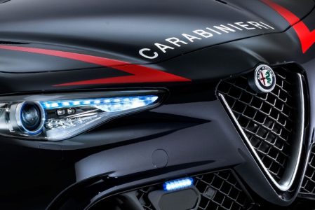 Alfa-Romeo-Giulia-QV0Police-18