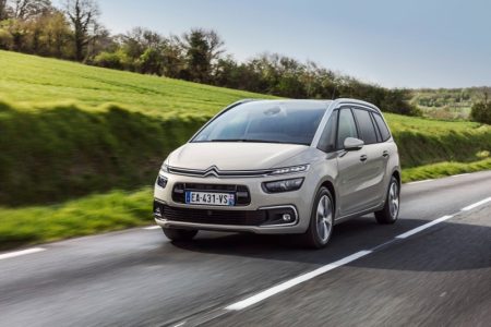 Citroën C4 Picasso y Grand C4 Picasso 2016: Más equipado y con un rediseño frontal