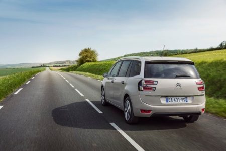 Citroën C4 Picasso y Grand C4 Picasso 2016: Más equipado y con un rediseño frontal