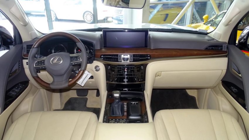 ¿Quieres un Lexus LX descapotable? Con 310.000 euros puedes hacerte con uno transformado 3