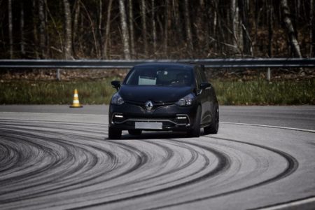 Así es el prototipo Renault Clio R.S. 16 Concept: ¡275 CV de potencia!