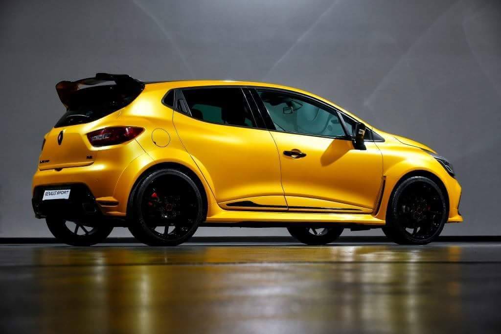 ¿Veremos un Renault Clio RS más radical y con 250 CV? 2