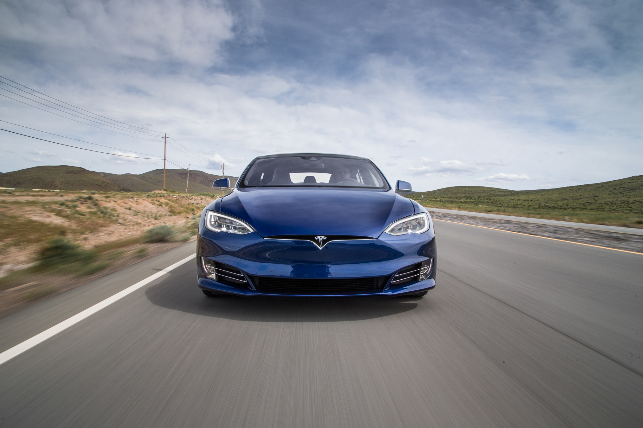 Tesla continúa imparable en ventas, 25.000 unidades entregadas en el primer trimestre