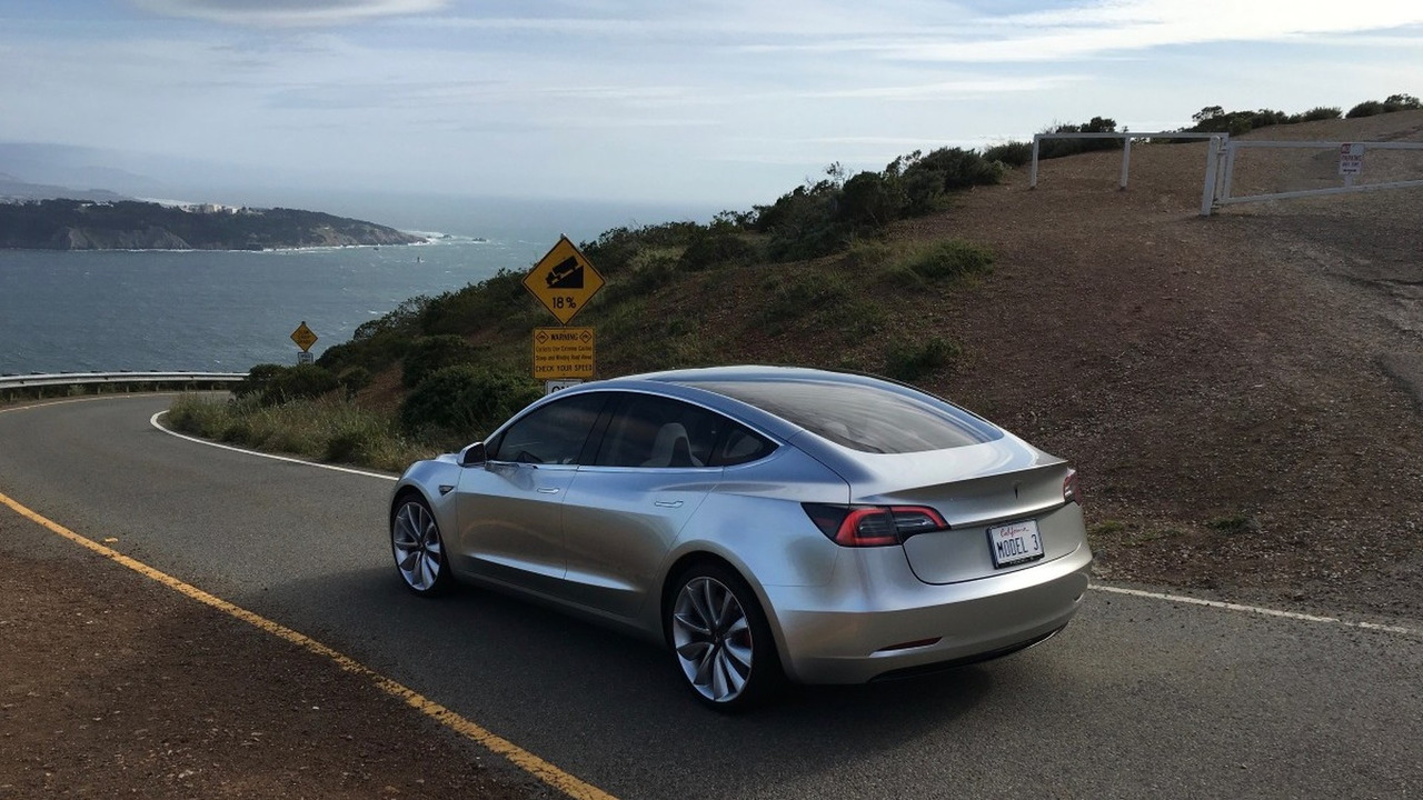 Nuevas fotos oficiales del Tesla Model 3, al natural
