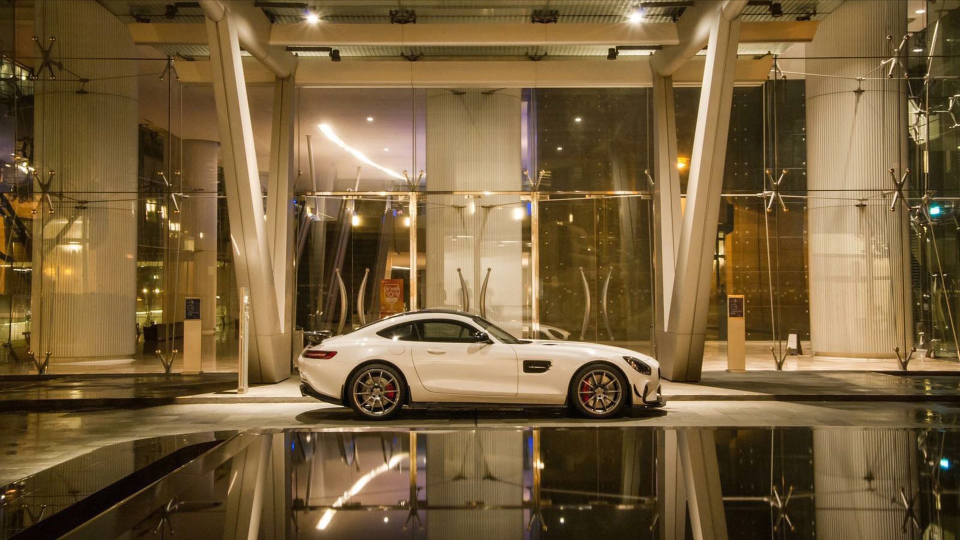 RevoZport le añade un toque picante a tu AMG GT S y lo deja en 659 CV 15