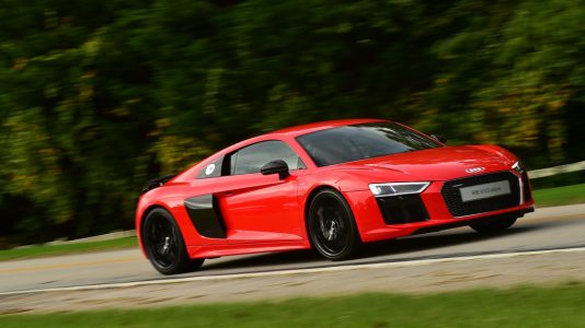 El Audi R8 Plus Underground Racing recibe un kit Twin-Turbo y entrega... ¡2.200 CV de potencia!