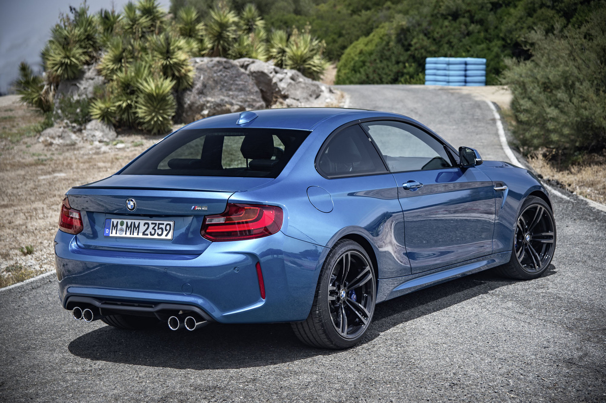 El BMW M2 CSL ya está de camino, lo veremos en 2017 1
