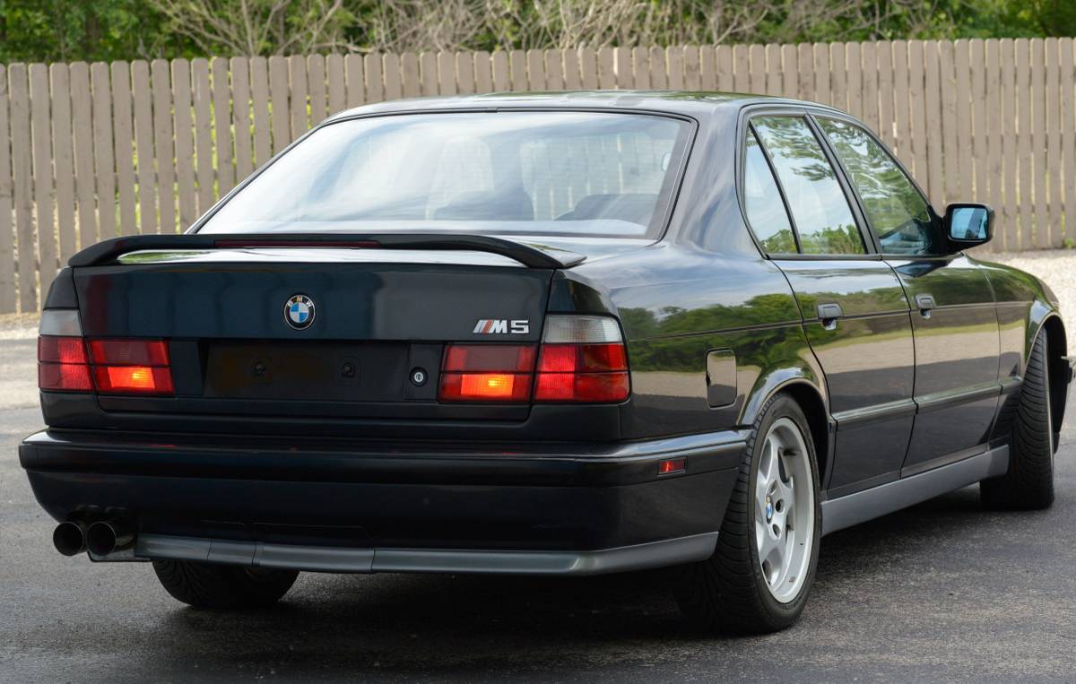 ¿Un BMW M5 E34 con el motor V12 de un BMW 850 CSi? Hoy te acercamos uno