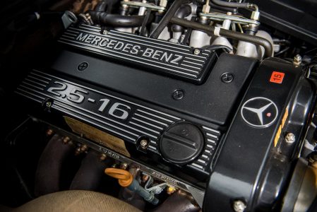 En venta: Mercedes 190 E 2.5-16 Evolution II con 1.400 kilómetros, necesitarás más de 200.000 euros...