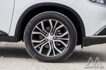 Prueba: Mitsubishi Outlander 220 DI-D 150 CV 2WD (equipamiento, comportamiento, conclusión)