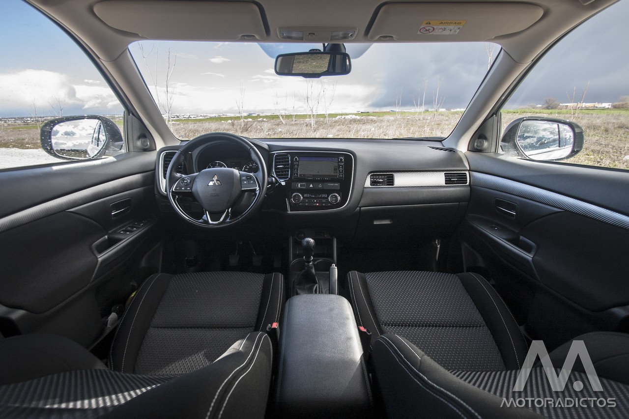 Prueba: Mitsubishi Outlander 220 DI-D 150 CV 2WD (diseño, habitáculo, mecánica) 22
