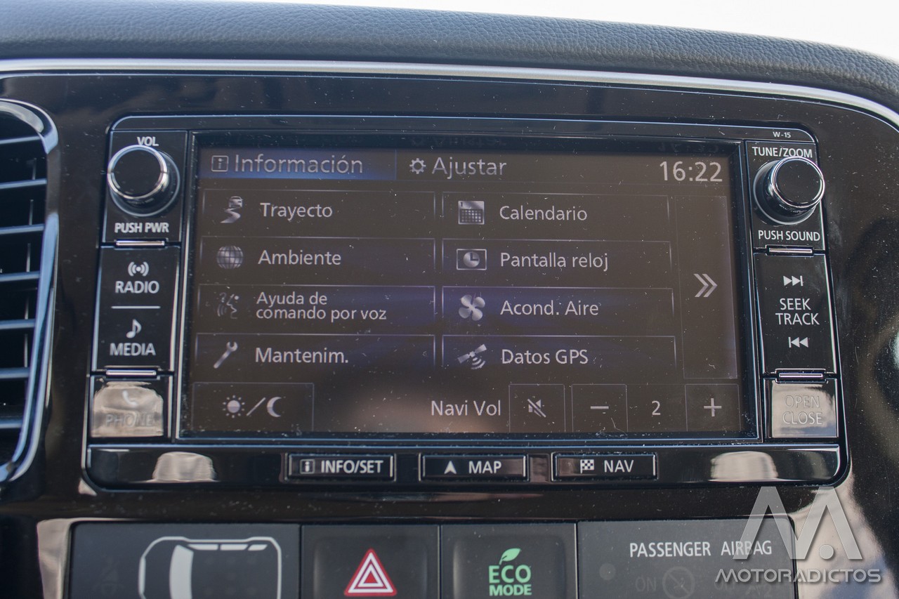 Prueba: Mitsubishi Outlander 220 DI-D 150 CV 2WD (diseño, habitáculo, mecánica) 27