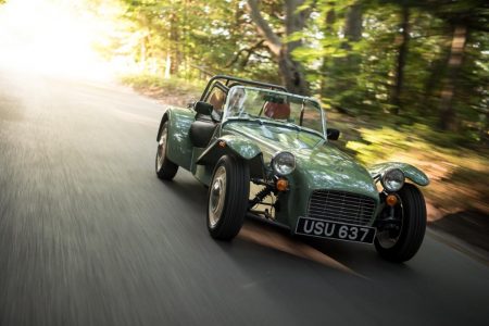 Caterham Seven Sprint: Aires retro para el 60 aniversario