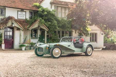 Caterham Seven Sprint: Aires retro para el 60 aniversario