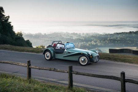 Caterham Seven Sprint: Aires retro para el 60 aniversario