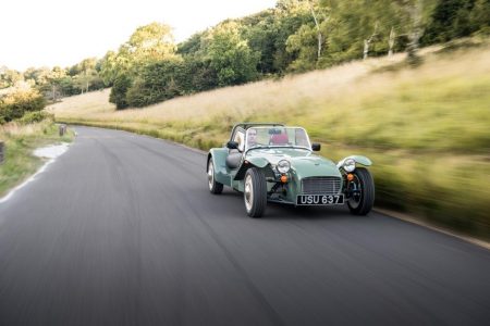 Caterham Seven Sprint: Aires retro para el 60 aniversario