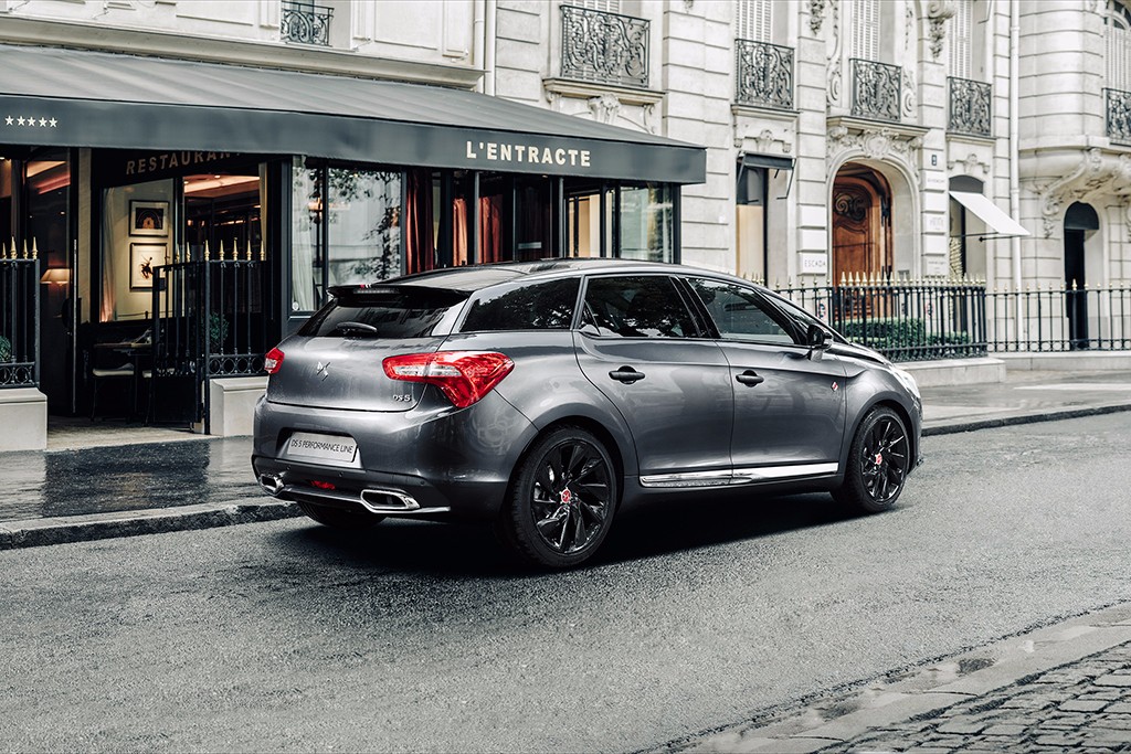 DS Performance Line: Estética deportiva para la gama DS