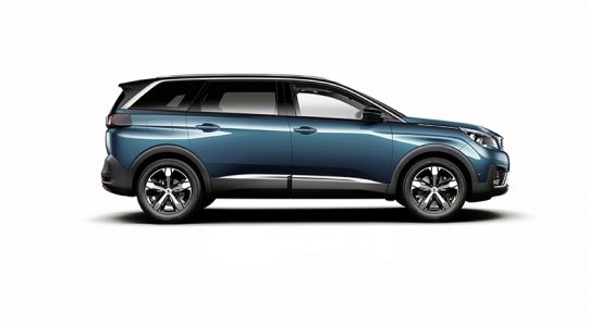 El nuevo Peugeot 5008 se transforma en un SUV siguiendo la estela de sus rivales