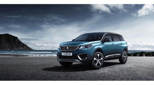 El nuevo Peugeot 5008 se transforma en un SUV siguiendo la estela de sus rivales