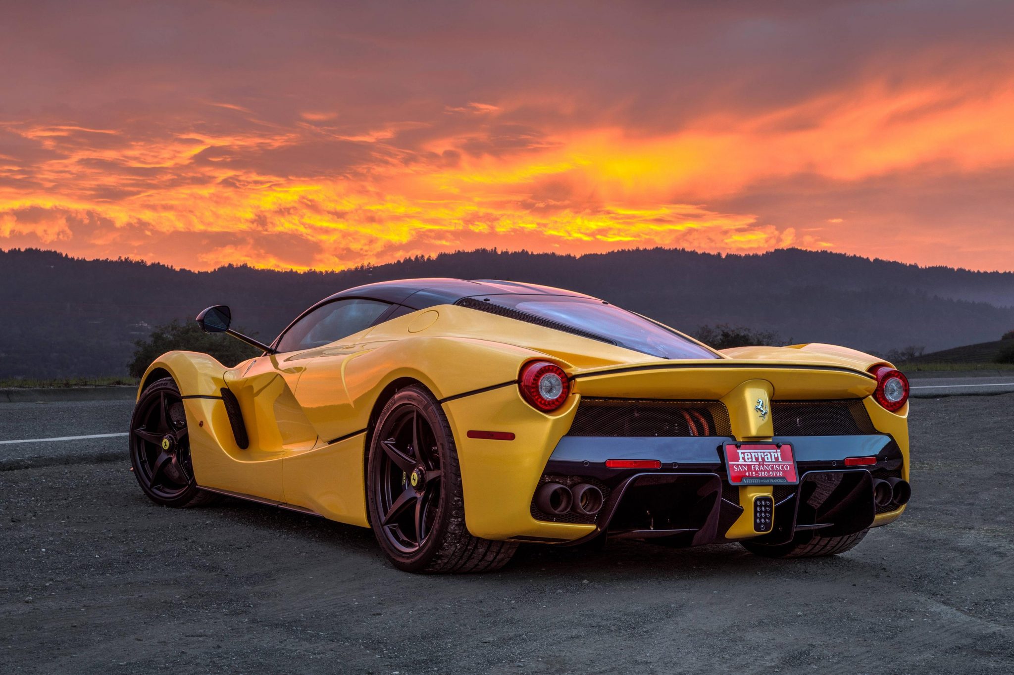 Ferrari construirá una unidad más del LaFerrari, con fines benéficos 1