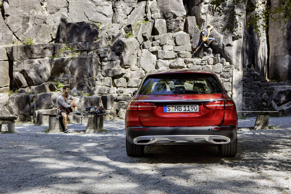 Mercedes Clase E All-Terrain: La mejor forma de hacerte con un Clase E apto para el campo