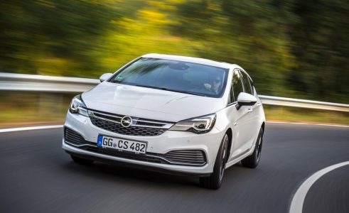 Opel Astra OPC Line Sport Pack: OPC parece, pero no es...