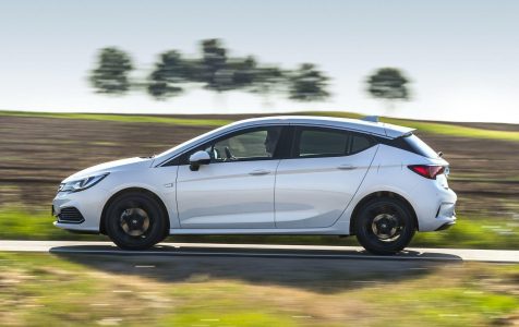 Opel Astra OPC Line Sport Pack: OPC parece, pero no es...