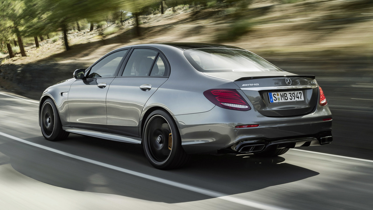 2017-mercedes-amg-e63-sedan-7