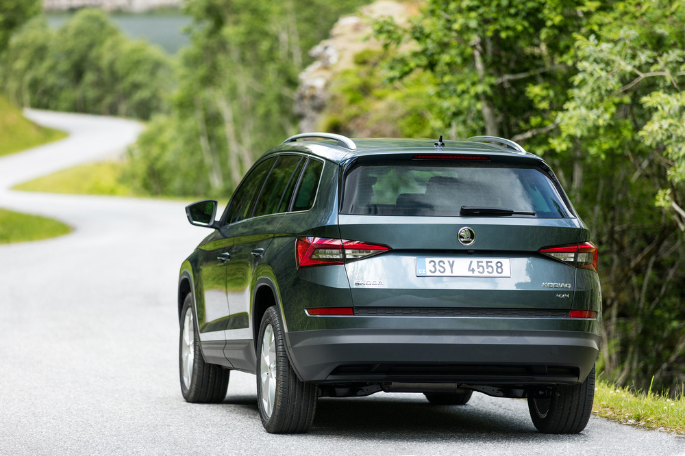 skoda-kodiaq-2017-17