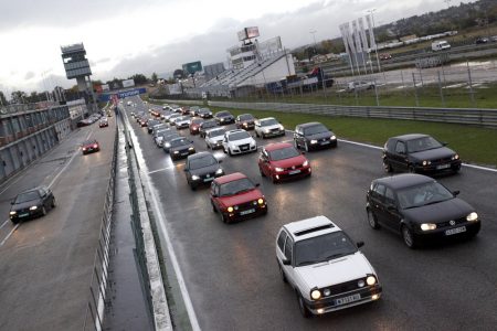 Así ha sido el 40º anivesario del Golf GTI en el Jarama: 1.500 unidades y 6.500 aficionados