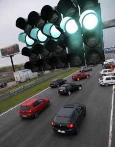 Así ha sido el 40º anivesario del Golf GTI en el Jarama: 1.500 unidades y 6.500 aficionados