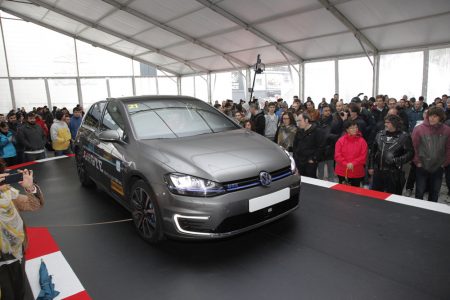 Así ha sido el 40º anivesario del Golf GTI en el Jarama: 1.500 unidades y 6.500 aficionados