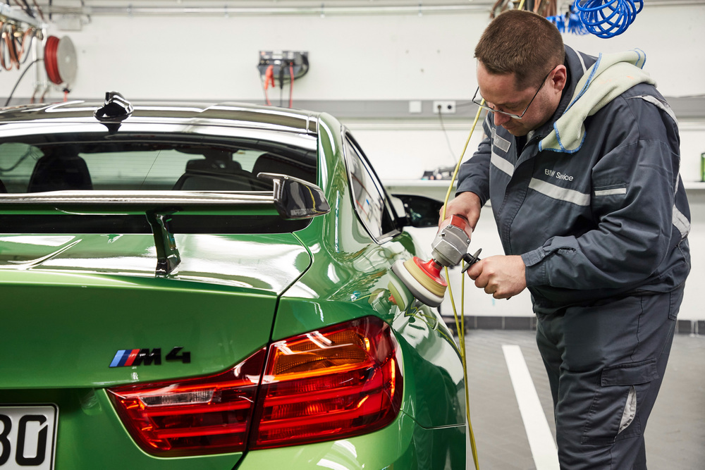 marco-wittmann-bmw-m4-accesorios-m-performance-13