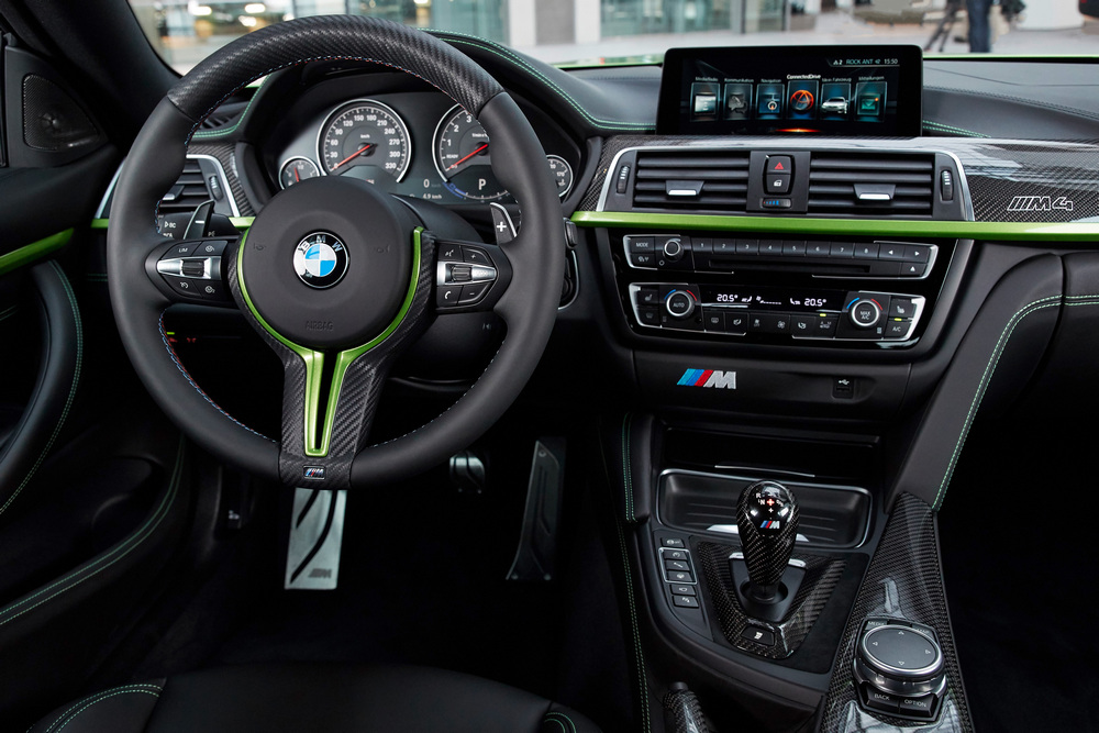 marco-wittmann-bmw-m4-accesorios-m-performance-15