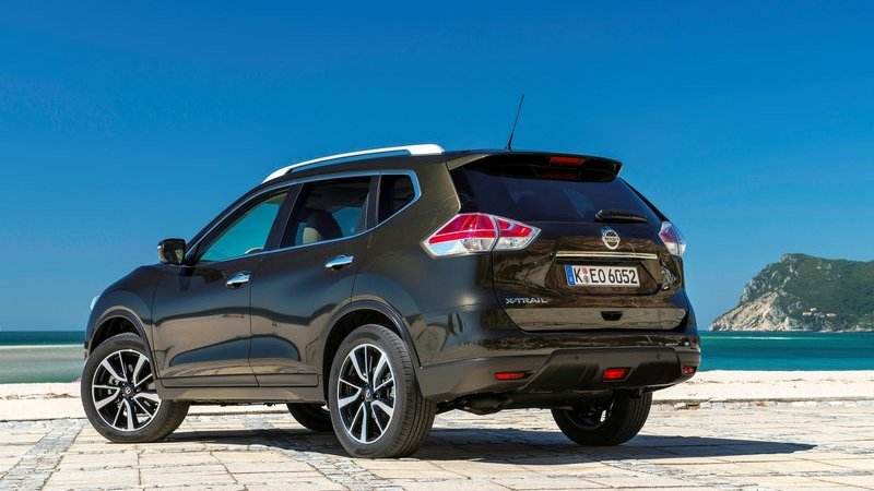 new-nissan-x-trail-2016-rear