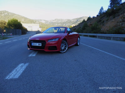 Prueba Audi TT Roadster 2.0 TFSI quattro S Tronic 230 CV: Será difícil que no te arranque una sonrisa...