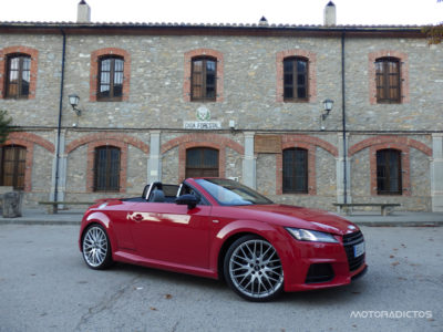 Prueba Audi TT Roadster 2.0 TFSI quattro S Tronic 230 CV: Será difícil que no te arranque una sonrisa...