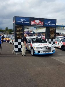 ¿Un Peugeot 205 T16 tuneado? Algo así... y con motor de Mitsubishi Lancer EVO VIII