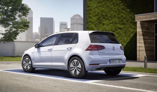 Volkswagen e-Golf 2017: Ahora con 300 kilómetros de autonomía y más potencia