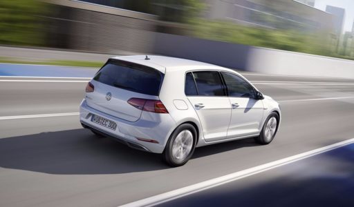 Volkswagen e-Golf 2017: Ahora con 300 kilómetros de autonomía y más potencia