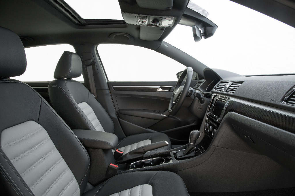 Volkswagen Passat GT Concept: Con el motor VR6 con su 3.6 de seis cilindros y 280 CV 6