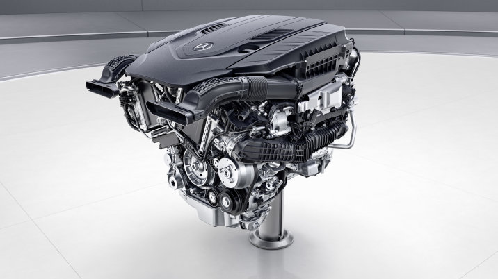 Ya es oficial: Mercedes vuelve a los seis cilindros en línea, ¿qué pasará con los motores V6?