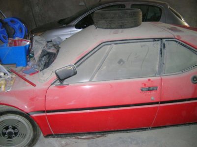 El BMW M1 abandonado durante 34 años en un garaje volverá a latir