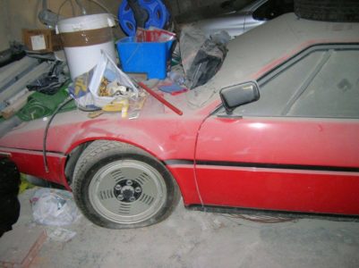 El BMW M1 abandonado durante 34 años en un garaje volverá a latir