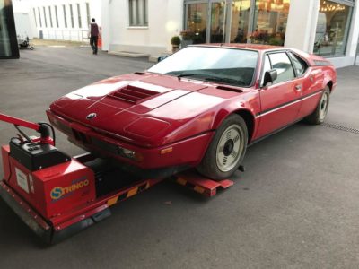 El BMW M1 abandonado durante 34 años en un garaje volverá a latir