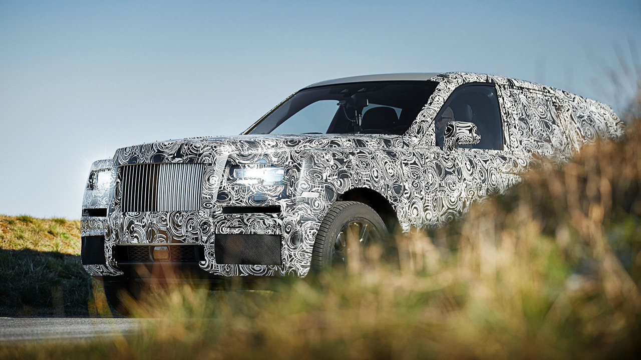 Rolls Royce Cullinan, primeras imágenes oficiales del SUV inglés