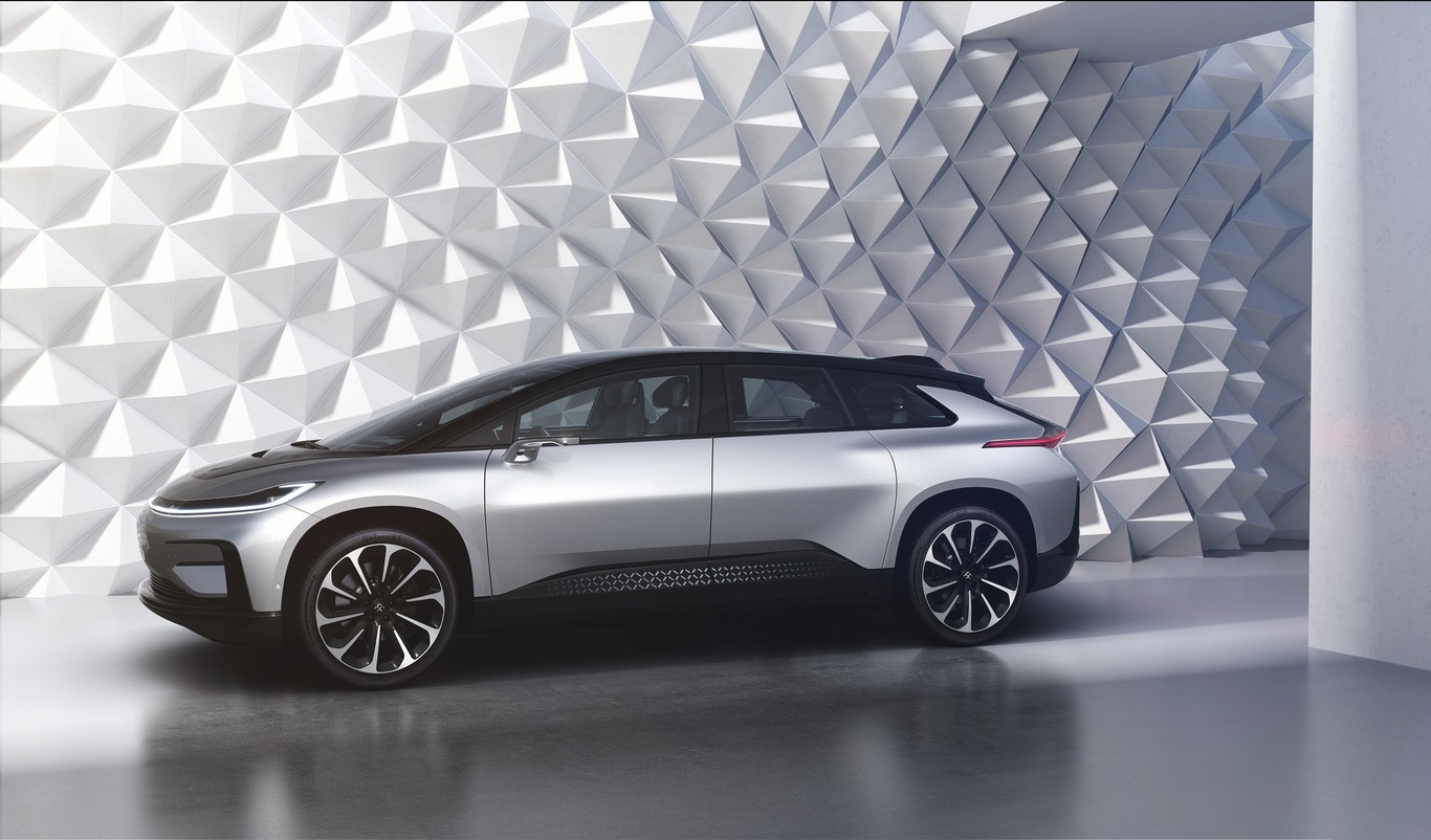 Faraday Future FF91: Con 700 kilómetros de autonomía y 1.050 CV. ¿Nos encontramos ante el enemigo por excelencia de Tesla?