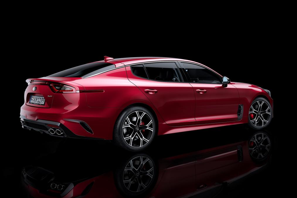 El Kia Stinger recibirá un V8, ¿lo veremos en España?